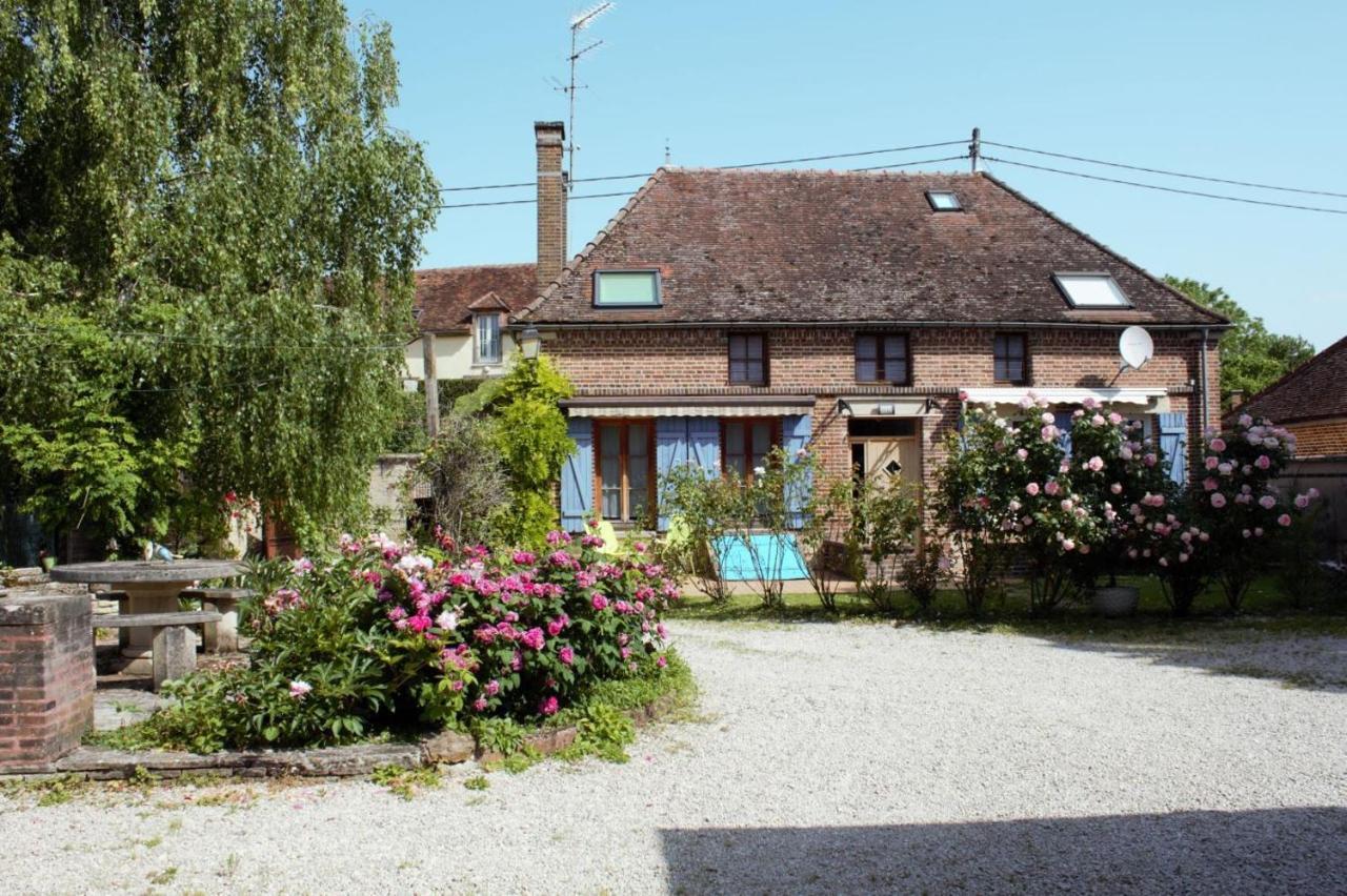 Gites Famille En Othe Bouilly  外观 照片